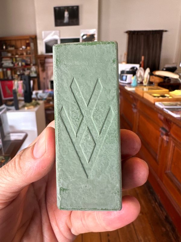 Ferro Green Finish - Image 2